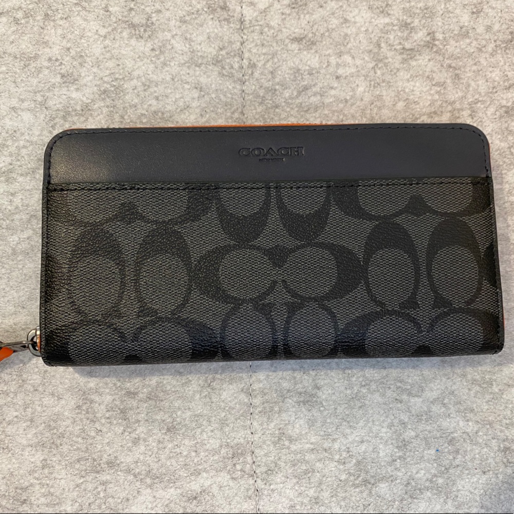 Coach travel wallet